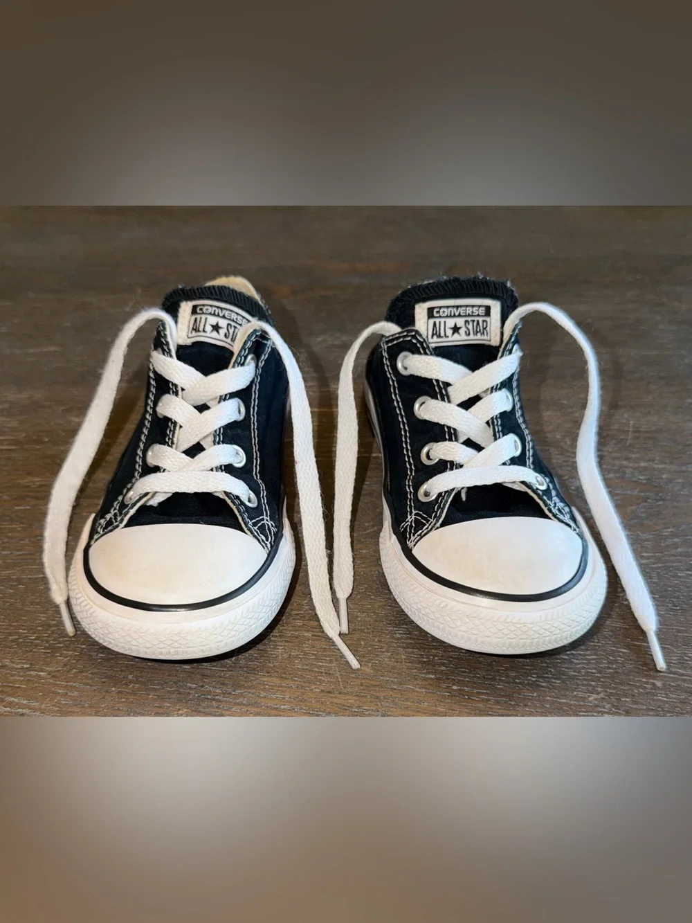 Black Converse All Star Chuck Taylor Low Top Sneakers Kids size 9